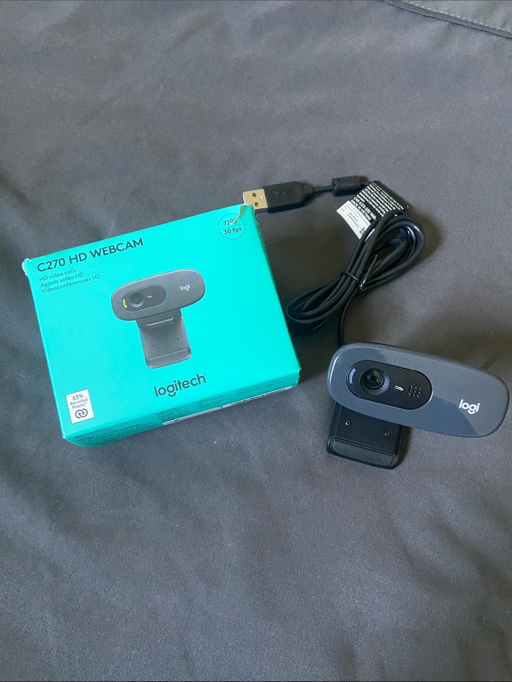 Logitech C270 HD Webcam in Gray and Black